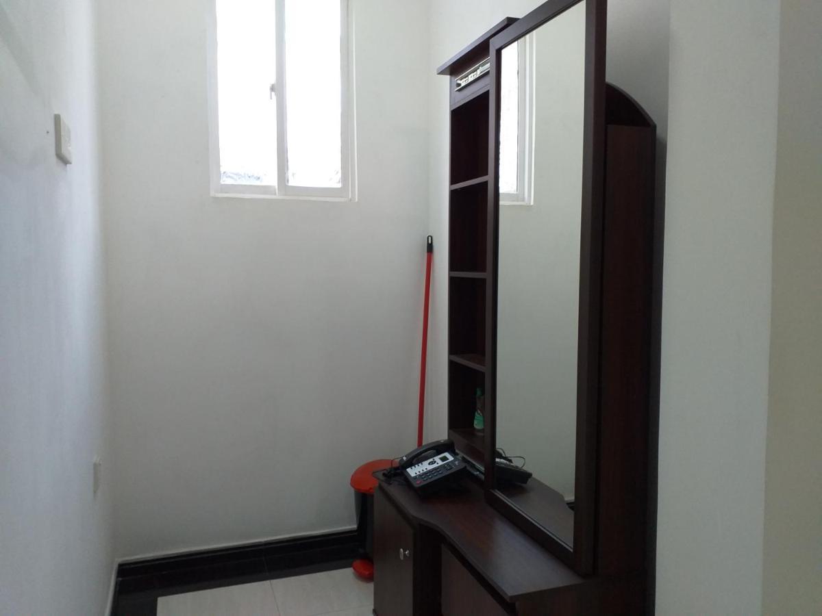 Appartamento Mangohut Joy Anuradhapura Esterno foto